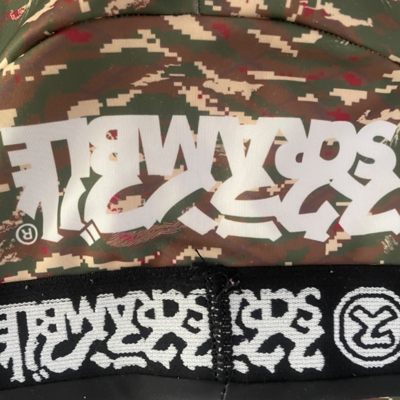 Spats - Picture 4 of 5